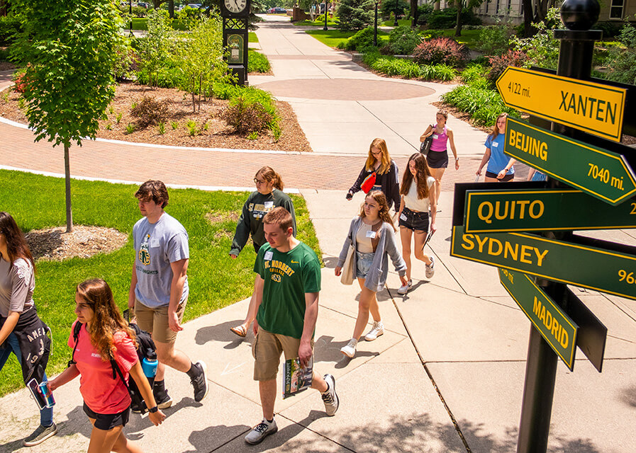 Students walking on the St. Norbert College campus