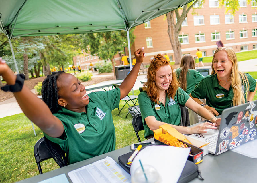 Students helping with move-in day