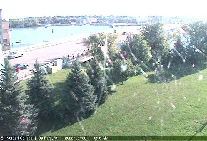 6d - De Pere Riverwalk north