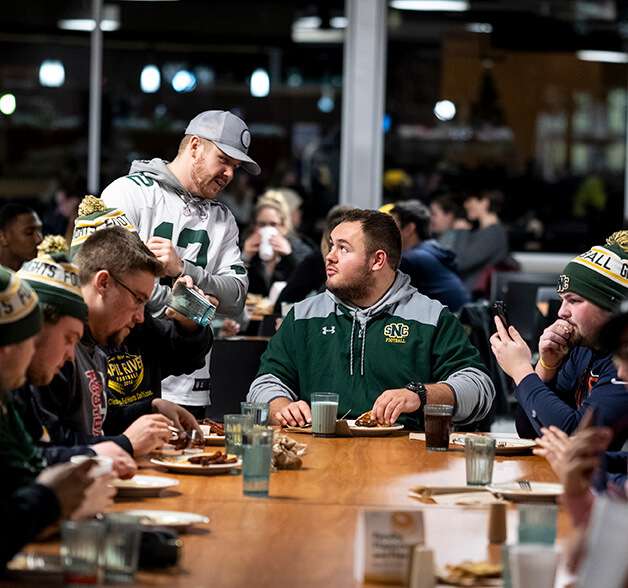 Students eating at the commons