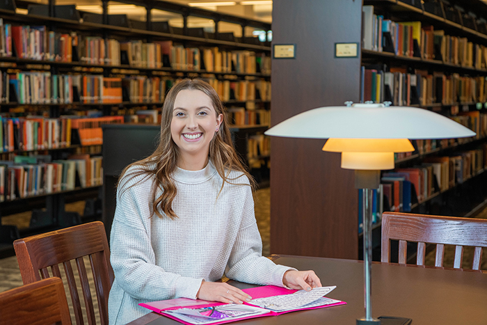 Portrait of student Mallory Fritsch